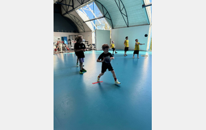 Atelier dans la salle d'activités